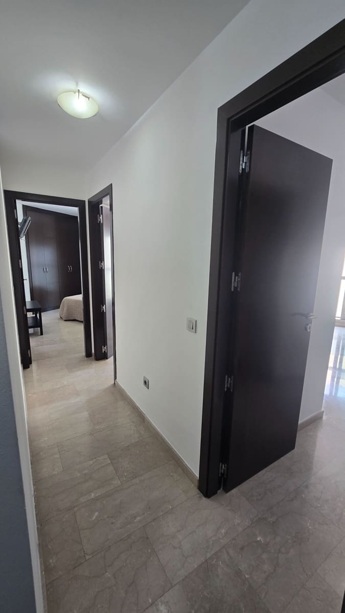 3 soveværelse Lejlighed til leje i Santa Cruz de Tenerife med garage - € 1.800 (Ref: 9994755)