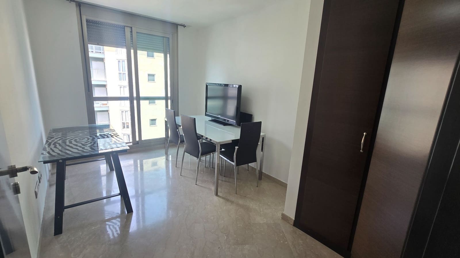 3 soveværelse Lejlighed til leje i Santa Cruz de Tenerife med garage - € 1.800 (Ref: 9994755)