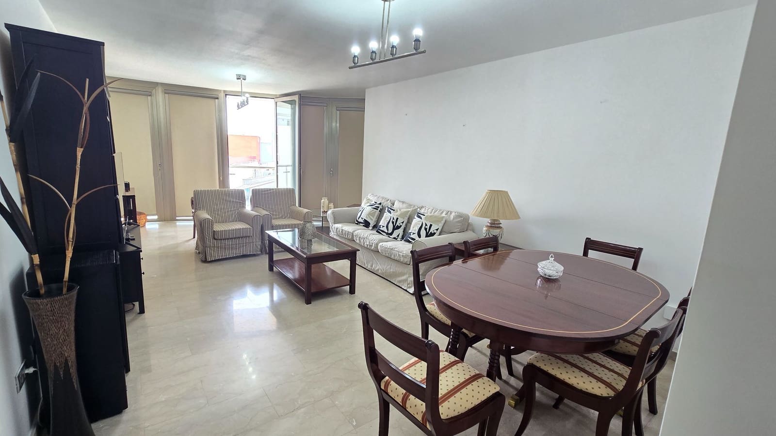 3 soveværelse Lejlighed til leje i Santa Cruz de Tenerife med garage - € 1.800 (Ref: 9994755)