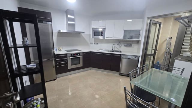 3 sypialnia Mieszkanie do wynajęcia w Los Llanos, Santa Cruz de Tenerife z garażem - 1 800 € (Ref: 9994755)
