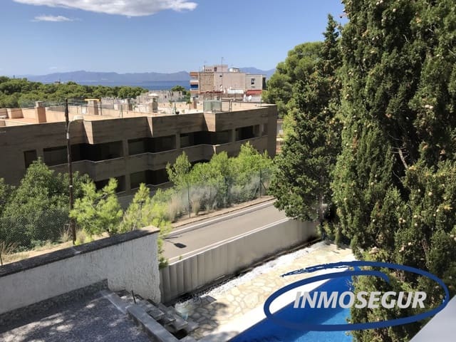 6 soverom Villa til salgs i Salou med svømmebasseng garasje - € 970 000 (Ref: 5146884)