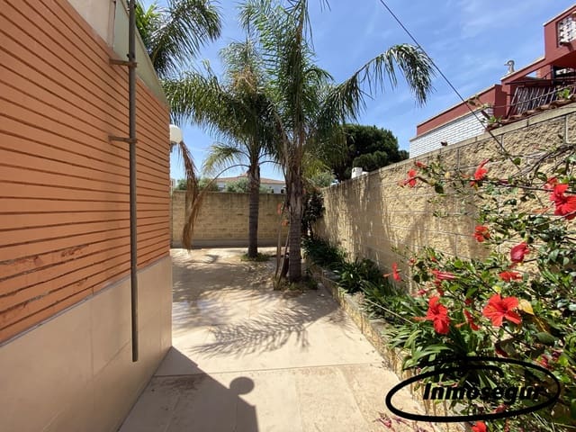 4 bedroom Bungalow for sale in Cambrils with garage - € 450,000 (Ref: 6919633)