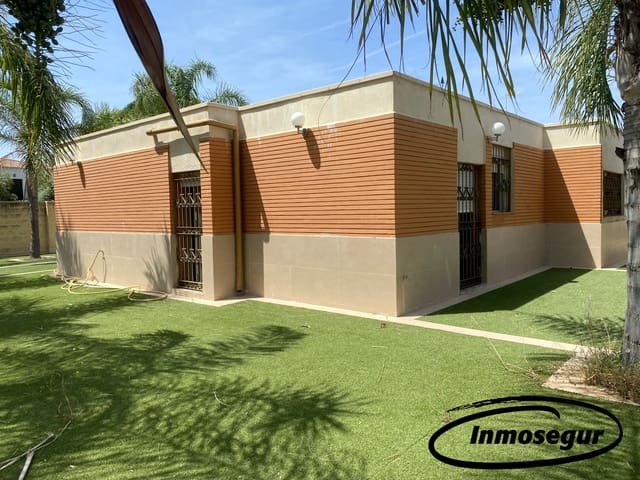 4 bedroom Bungalow for sale in Cambrils with garage - € 450,000 (Ref: 6919633)