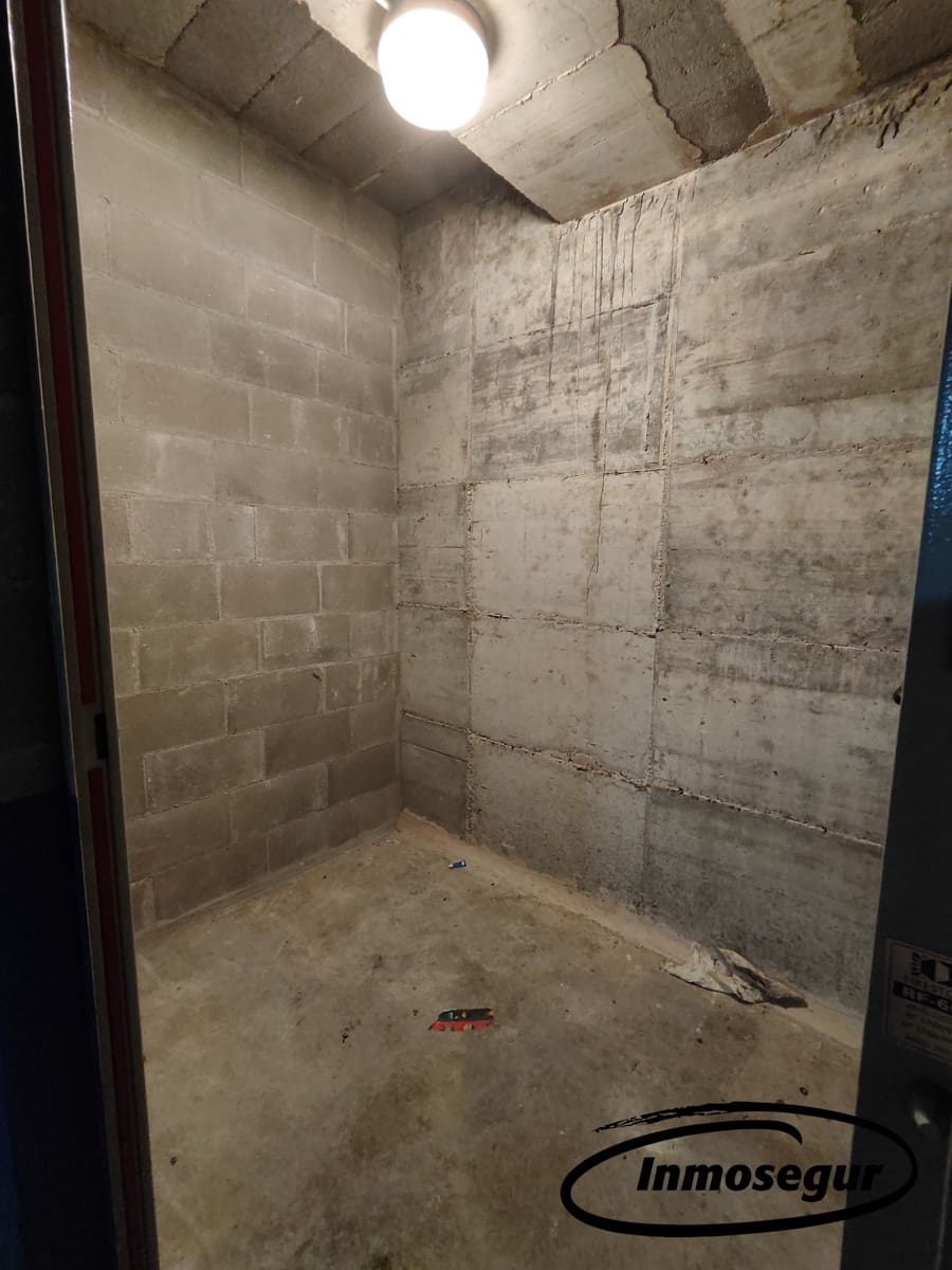 Garage til salg i Vilafortuny - € 10.500 (Ref: 8435881)