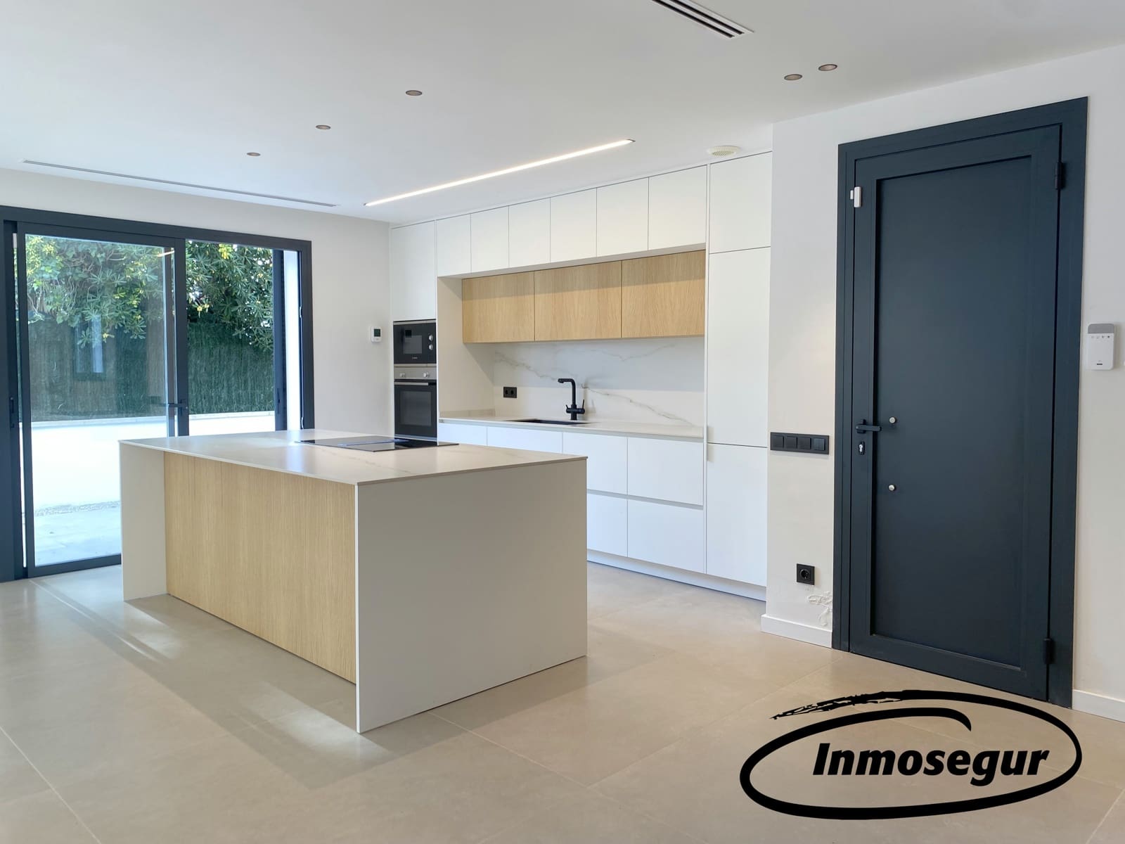 3 soveværelse Villa til salg i Vilafortuny med swimmingpool garage - € 1.295.000 (Ref: 8722538)