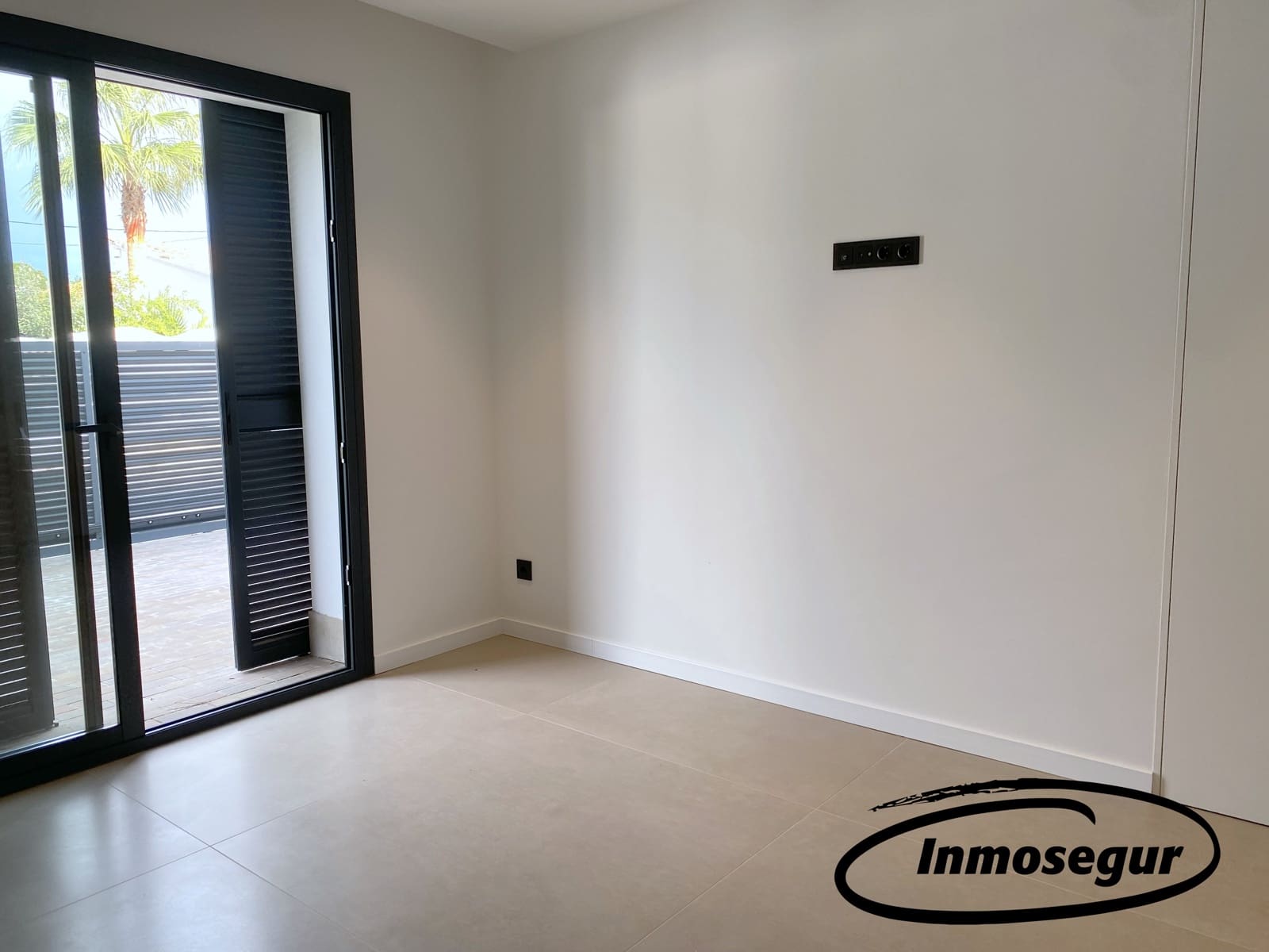 3 soveværelse Villa til salg i Vilafortuny med swimmingpool garage - € 1.295.000 (Ref: 8722538)