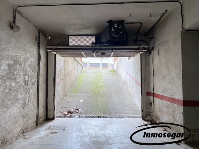 Garage til salg i Salou - € 39.800 (Ref: 8903856)