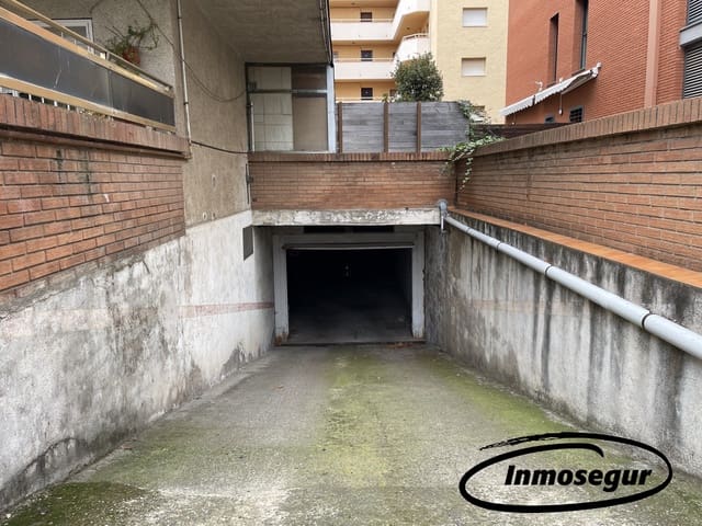 Garage til salg i Salou - € 39.800 (Ref: 8903856)