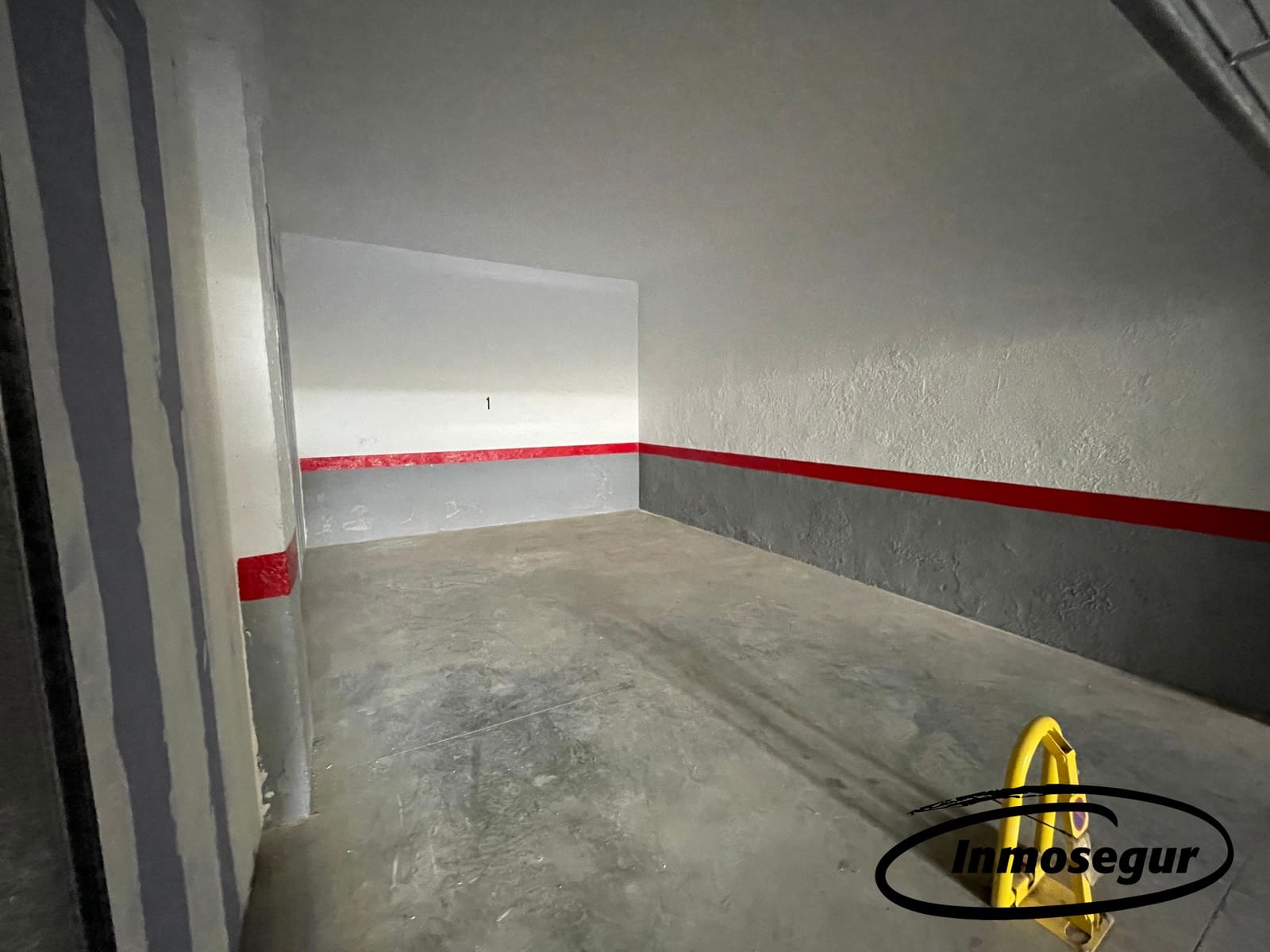 Garage for sale in Salou - € 39,800 (Ref: 8903856)