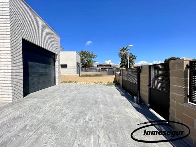 4 soverom Villa til salgs i Vilafortuny, Cambrils med garasje - € 510 000 (Ref: 8966972)