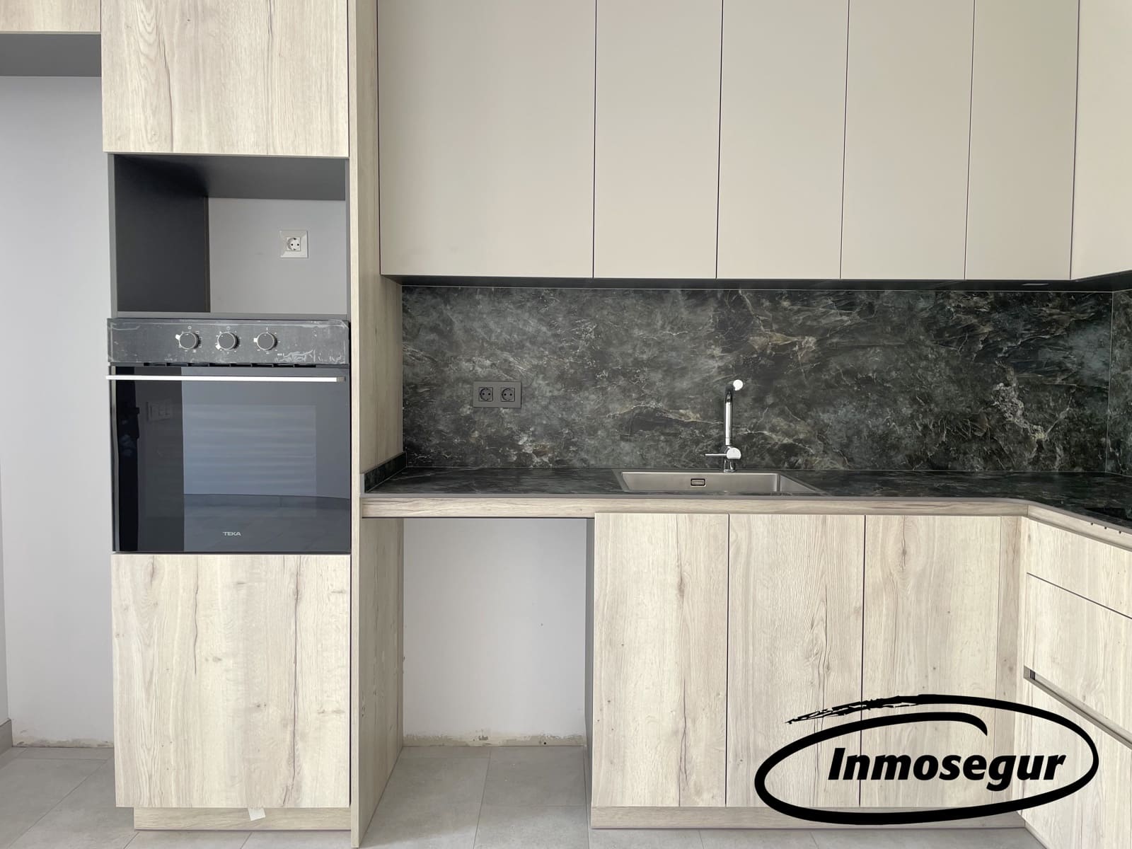 4 soveværelse Villa til salg i Vilafortuny med garage - € 510.000 (Ref: 9001836)