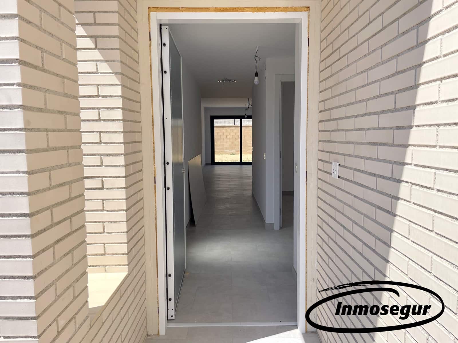 4 soveværelse Villa til salg i Vilafortuny med garage - € 510.000 (Ref: 9001836)