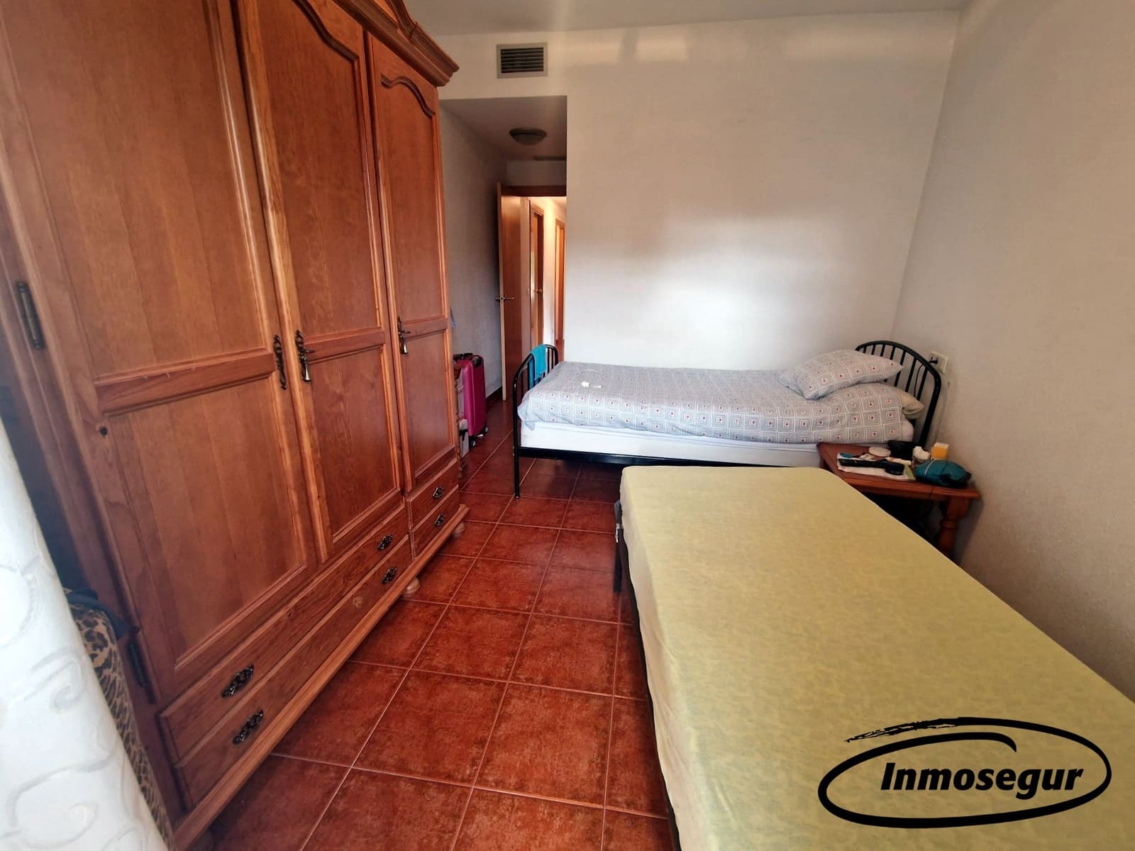 4 bedroom Flat for sale in Salou with pool garage - € 266,000 (Ref: 9153000)