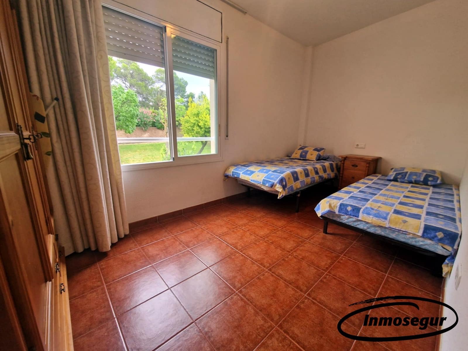 4 bedroom Flat for sale in Salou with pool garage - € 266,000 (Ref: 9153000)