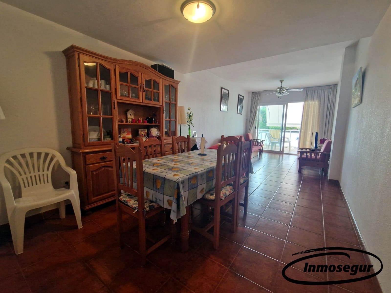 4 bedroom Flat for sale in Salou with pool garage - € 266,000 (Ref: 9153000)