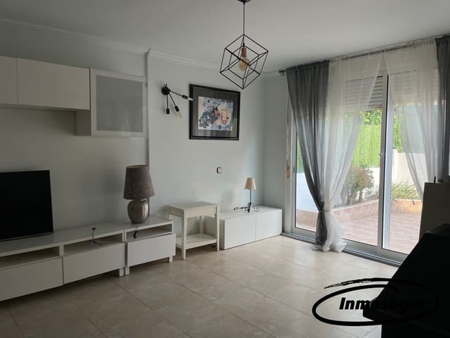 4 soveværelse Semi-Rækkehus til salg i Vilafortuny, Cambrils med garage - € 480.000 (Ref: 9153040)