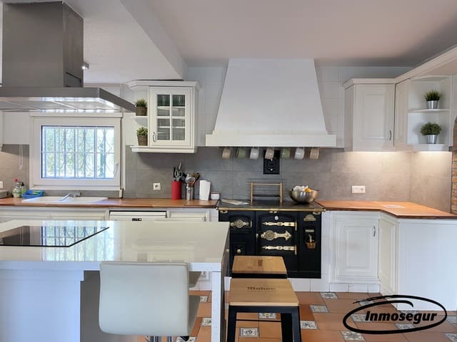 5 soverom Finca/Herregård til salgs i Salou med svømmebasseng garasje - € 1 195 000 (Ref: 9199737)