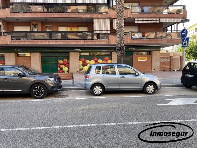 Kommersiell til salgs i Salou - € 189 000 (Ref: 9247822)