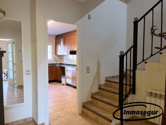 5 makuuhuone Paritalo myytävänä paikassa Salou - 420 000 € (Ref: 9251579)