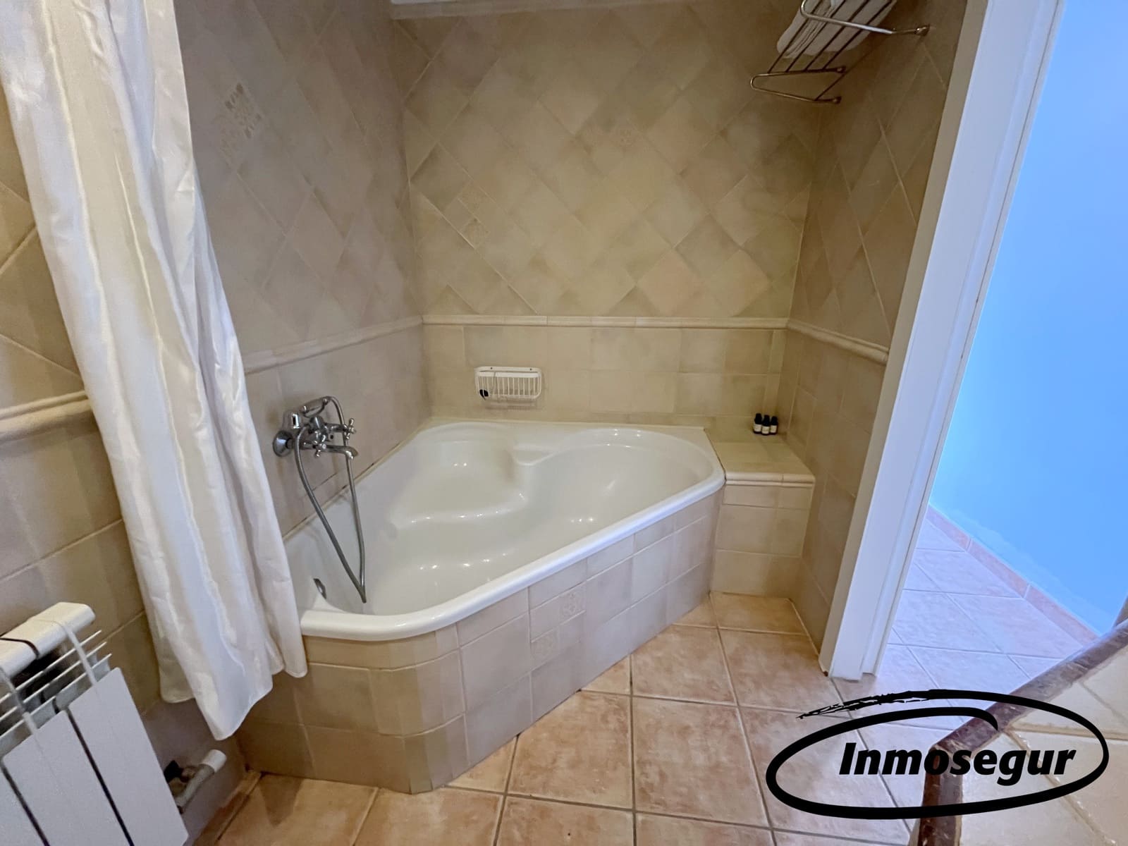 5 soveværelse Semi-Rækkehus til salg i Salou - € 420.000 (Ref: 9251579)