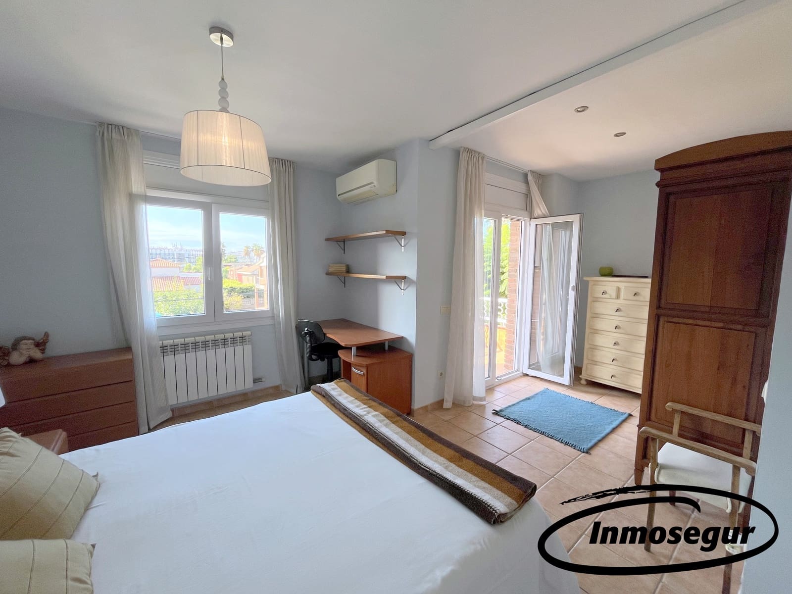 5 soveværelse Semi-Rækkehus til salg i Salou - € 420.000 (Ref: 9251579)