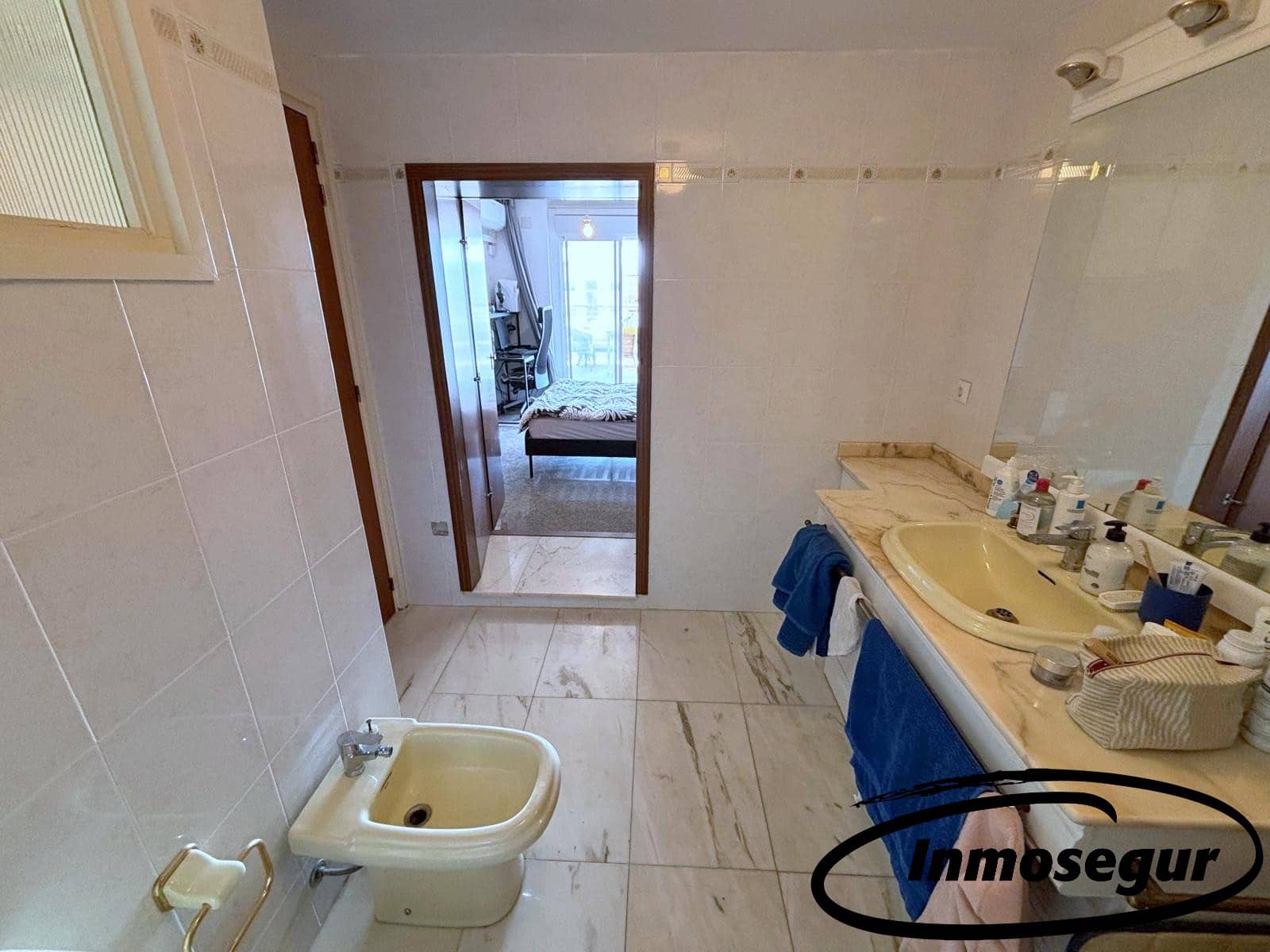 4 bedroom Flat for sale in Salou - € 340,000 (Ref: 9263290)