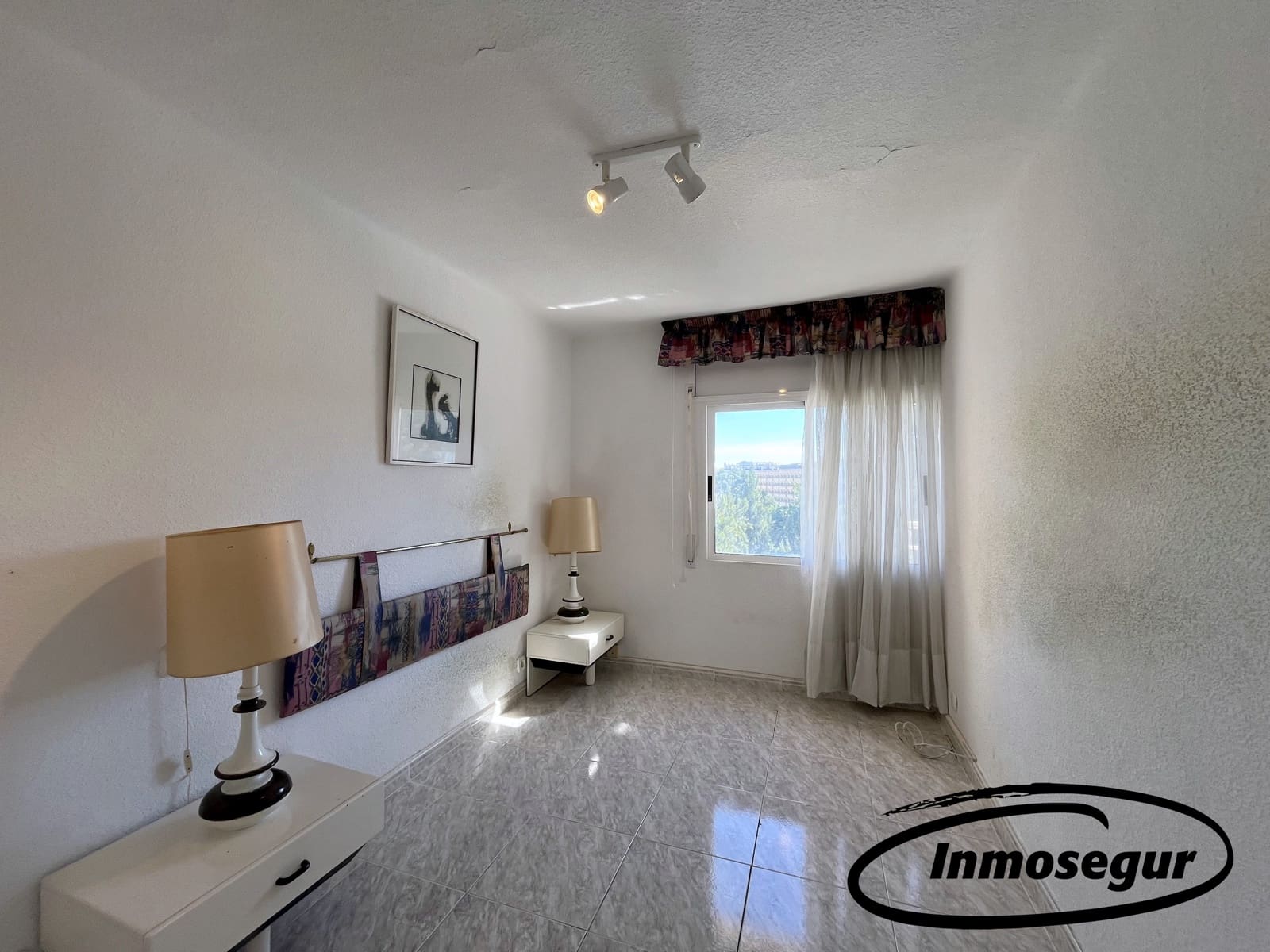 2 bedroom Apartment for sale in Salou with pool - € 155,000 (Ref: 9303836)