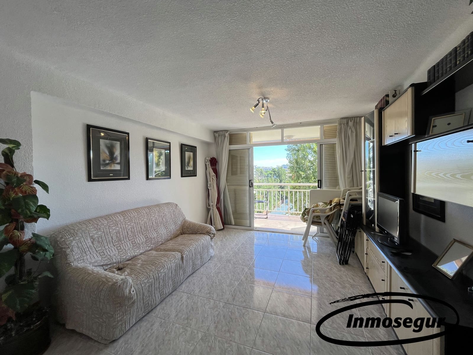 2 bedroom Apartment for sale in Salou with pool - € 155,000 (Ref: 9303836)