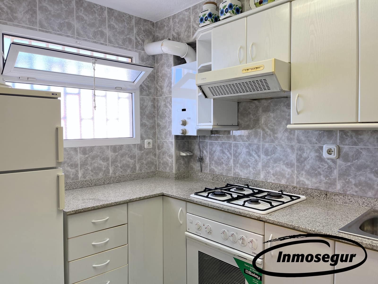 2 bedroom Apartment for sale in Salou with pool - € 155,000 (Ref: 9303836)