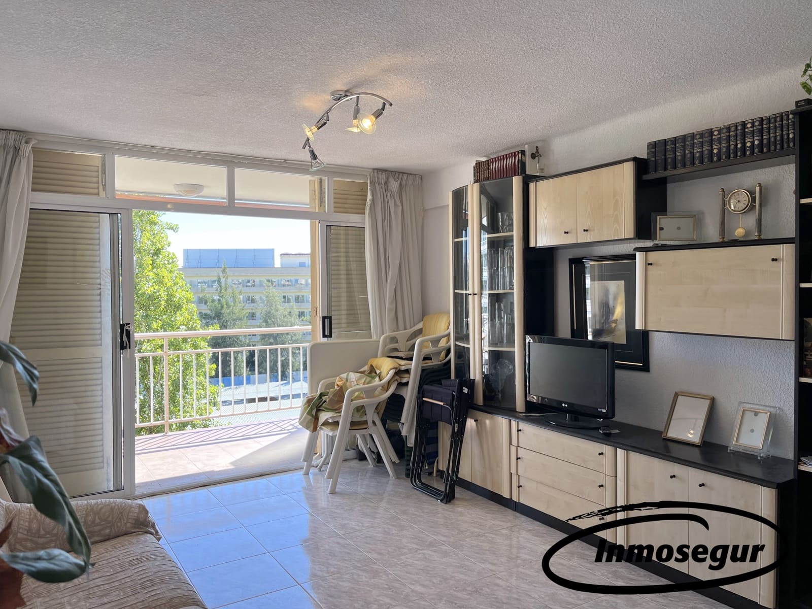 2 bedroom Apartment for sale in Salou with pool - € 155,000 (Ref: 9303836)