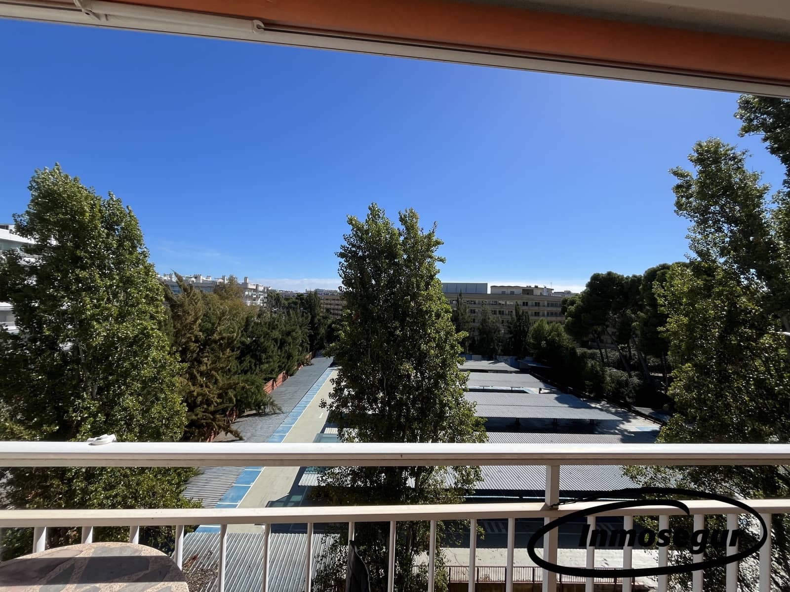 2 bedroom Apartment for sale in Salou with pool - € 155,000 (Ref: 9303836)