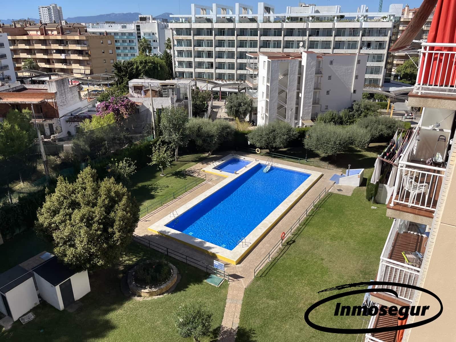 2 bedroom Apartment for sale in Salou with pool - € 155,000 (Ref: 9303836)
