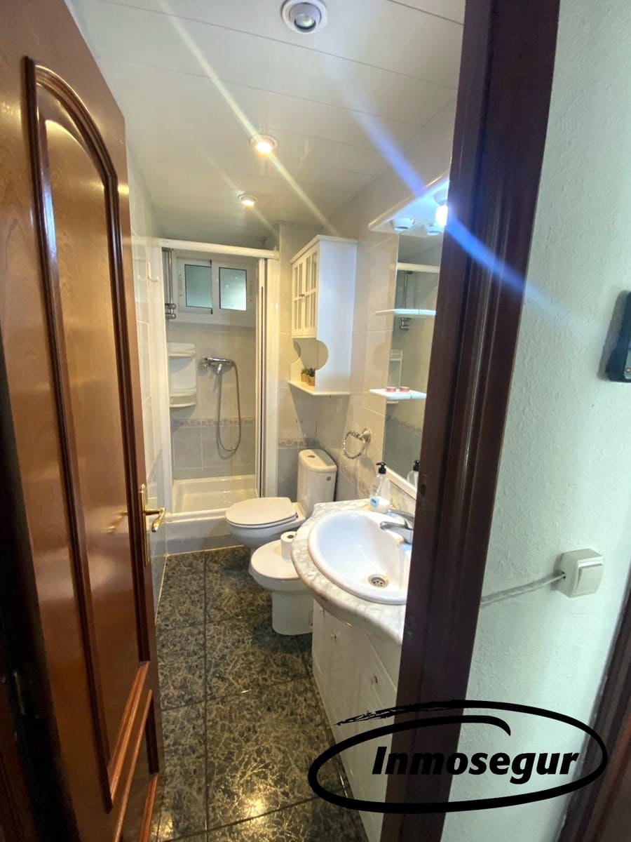 3 soverom Leilighet til salgs i L'Hospitalet de Llobregat - € 244 000 (Ref: 9428206)