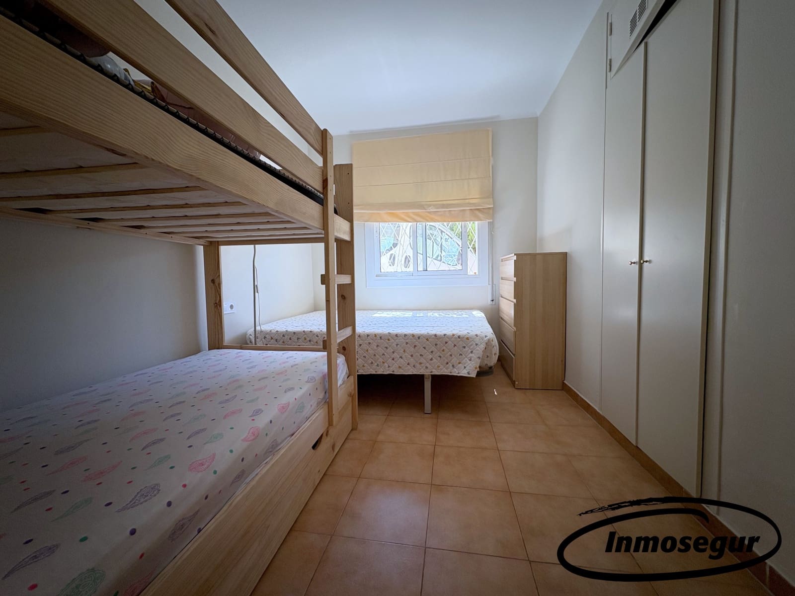 2 bedroom Apartment for sale in Salou with pool - € 155,000 (Ref: 9432700)