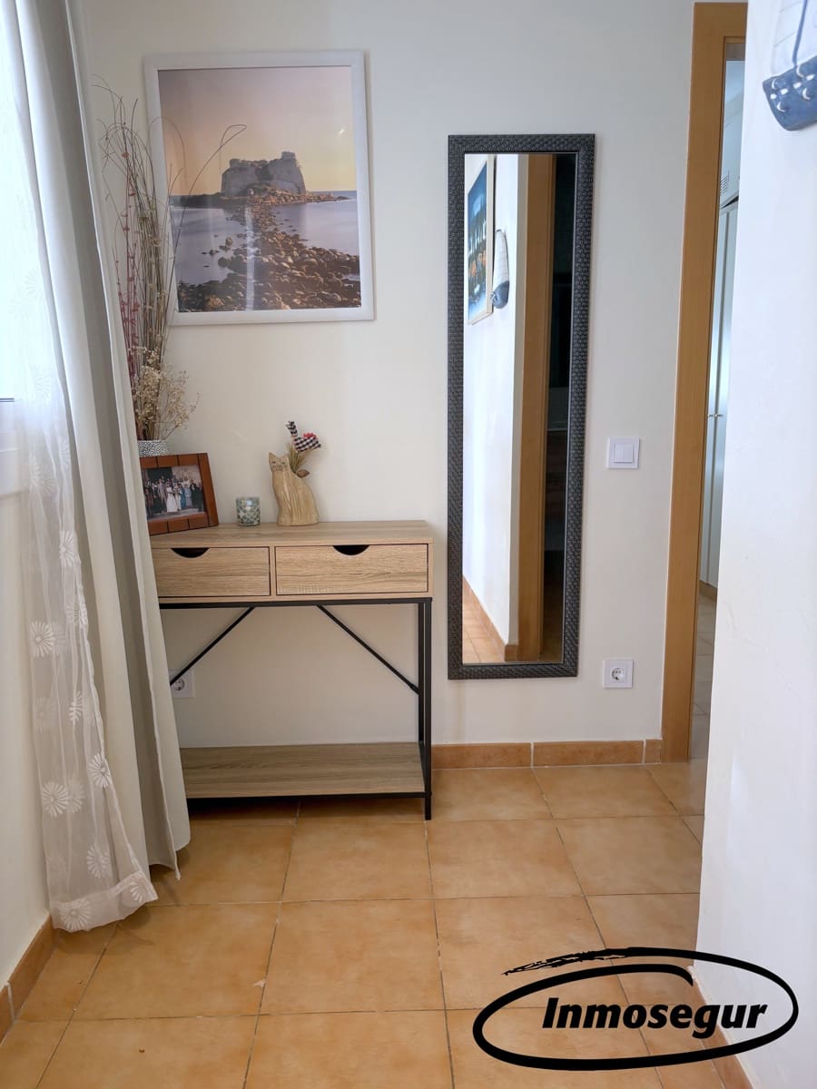 2 bedroom Apartment for sale in Salou with pool - € 155,000 (Ref: 9432700)