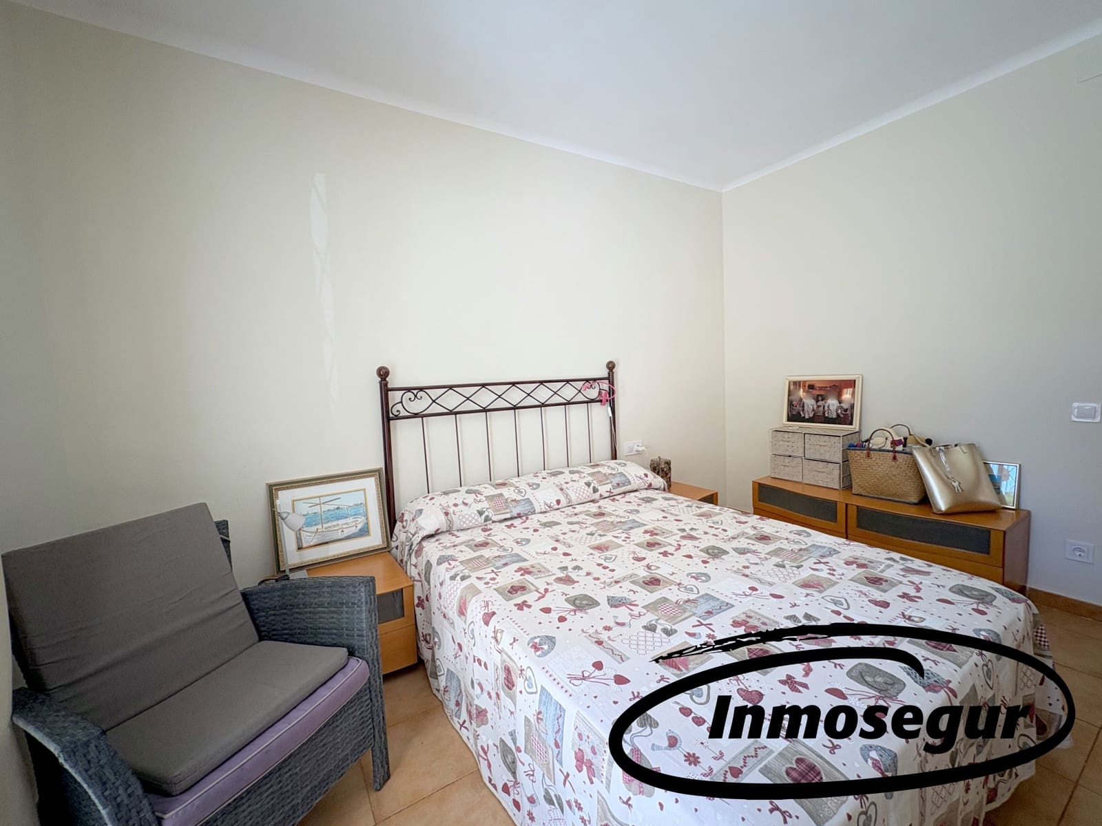 2 bedroom Apartment for sale in Salou with pool - € 155,000 (Ref: 9432700)