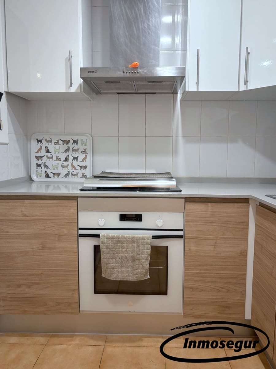 2 bedroom Apartment for sale in Salou with pool - € 155,000 (Ref: 9432700)