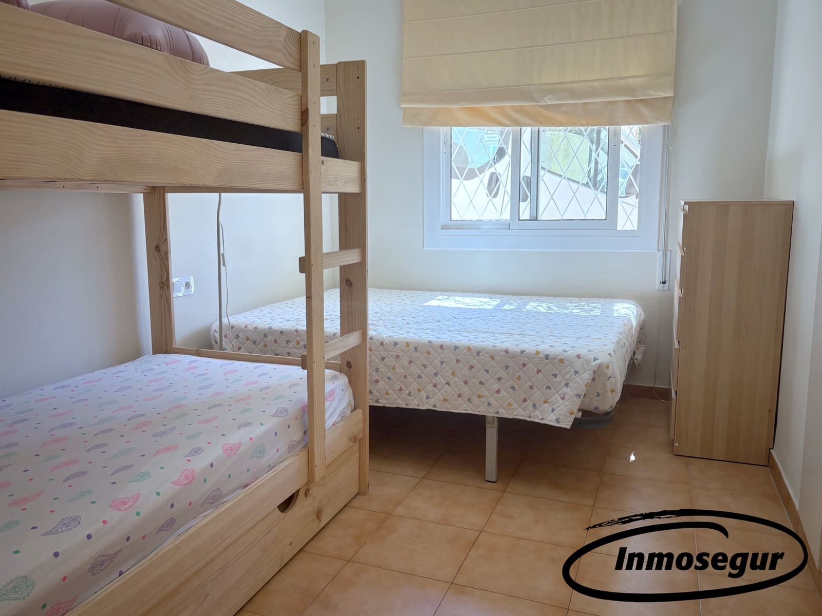 2 bedroom Apartment for sale in Salou with pool - € 155,000 (Ref: 9432700)