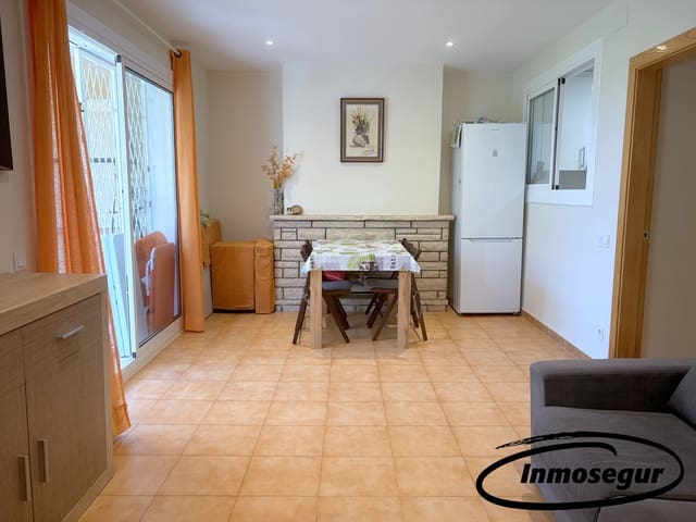 2 bedroom Apartment for sale in Salou with pool - € 155,000 (Ref: 9432700)