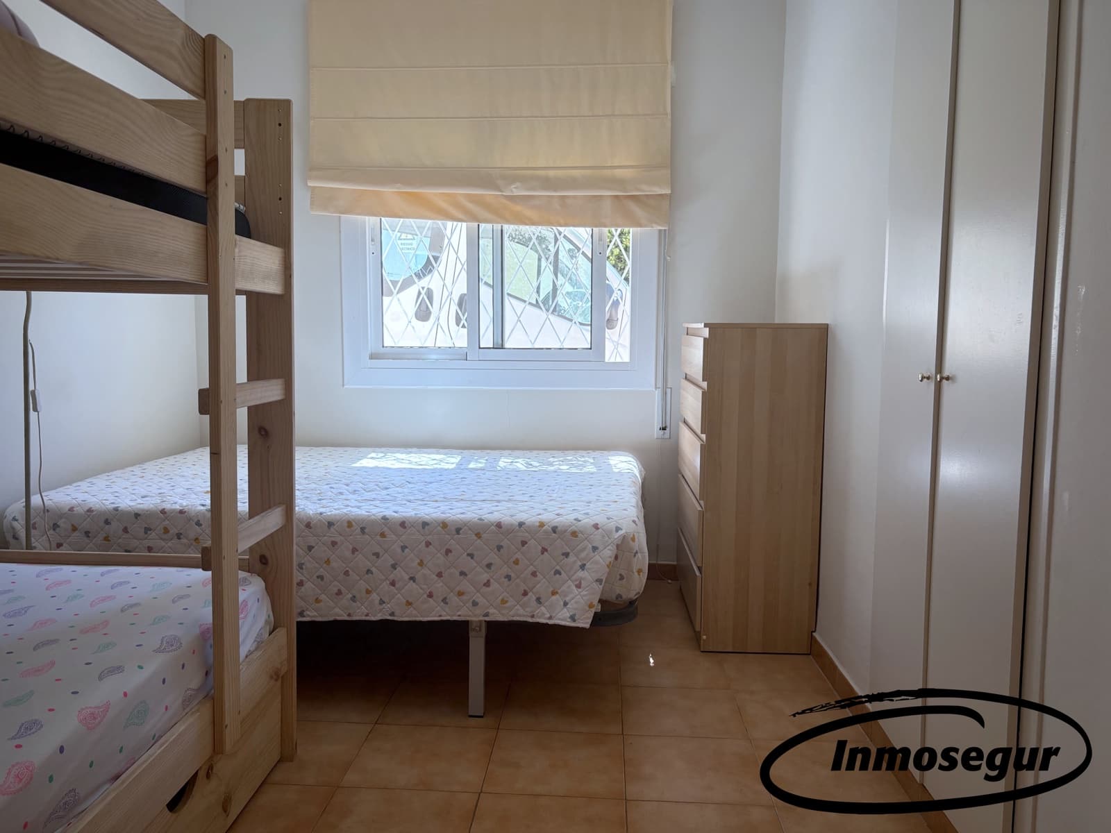 2 bedroom Apartment for sale in Salou with pool - € 155,000 (Ref: 9432700)