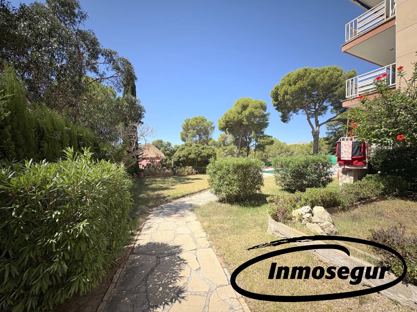 2 bedroom Apartment for sale in Salou with pool - € 155,000 (Ref: 9432700)