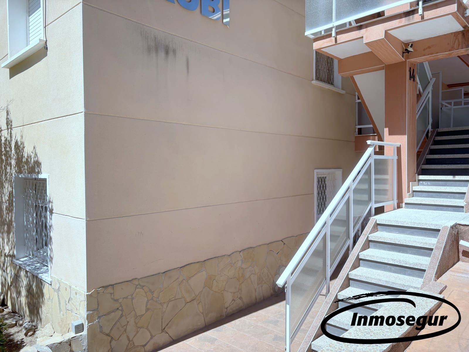 2 bedroom Apartment for sale in Salou with pool - € 155,000 (Ref: 9432700)