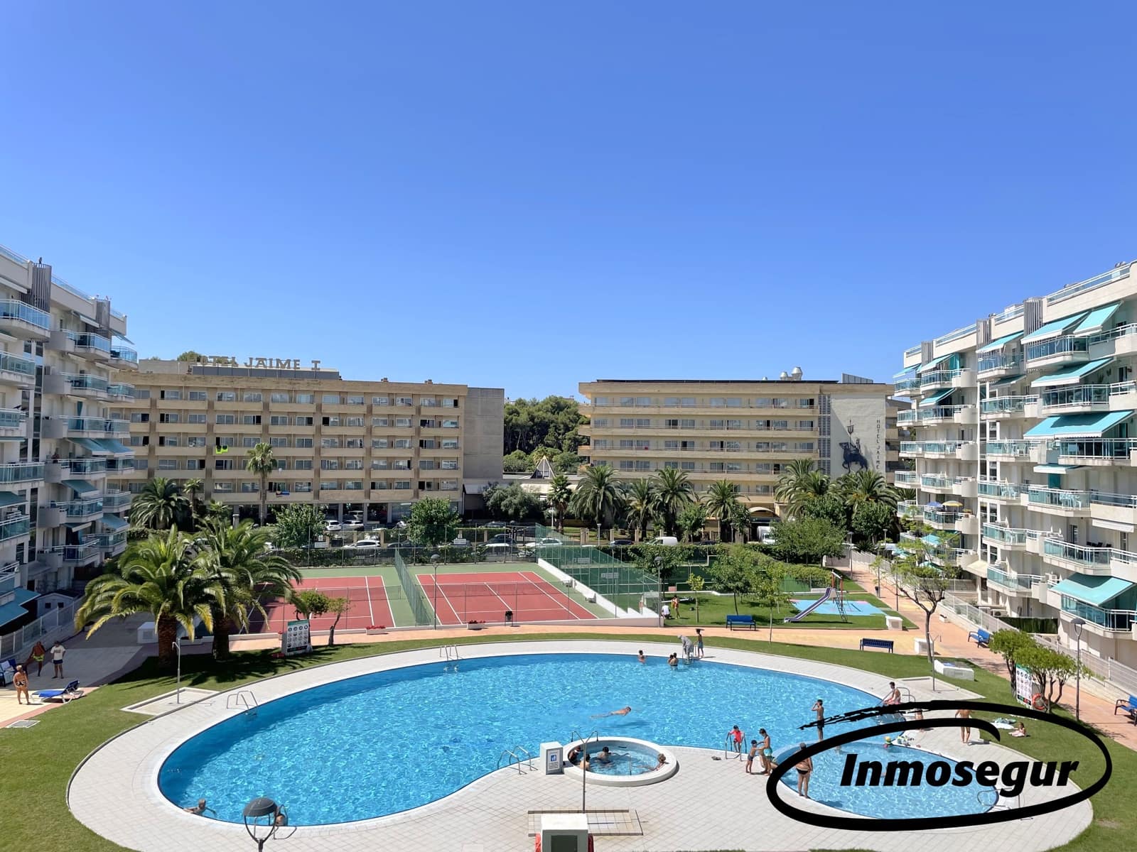 2 camera da letto Appartamento sulla Spiaggia in vendita in Salou con piscina garage - 320.000 € (Rif: 9471713)