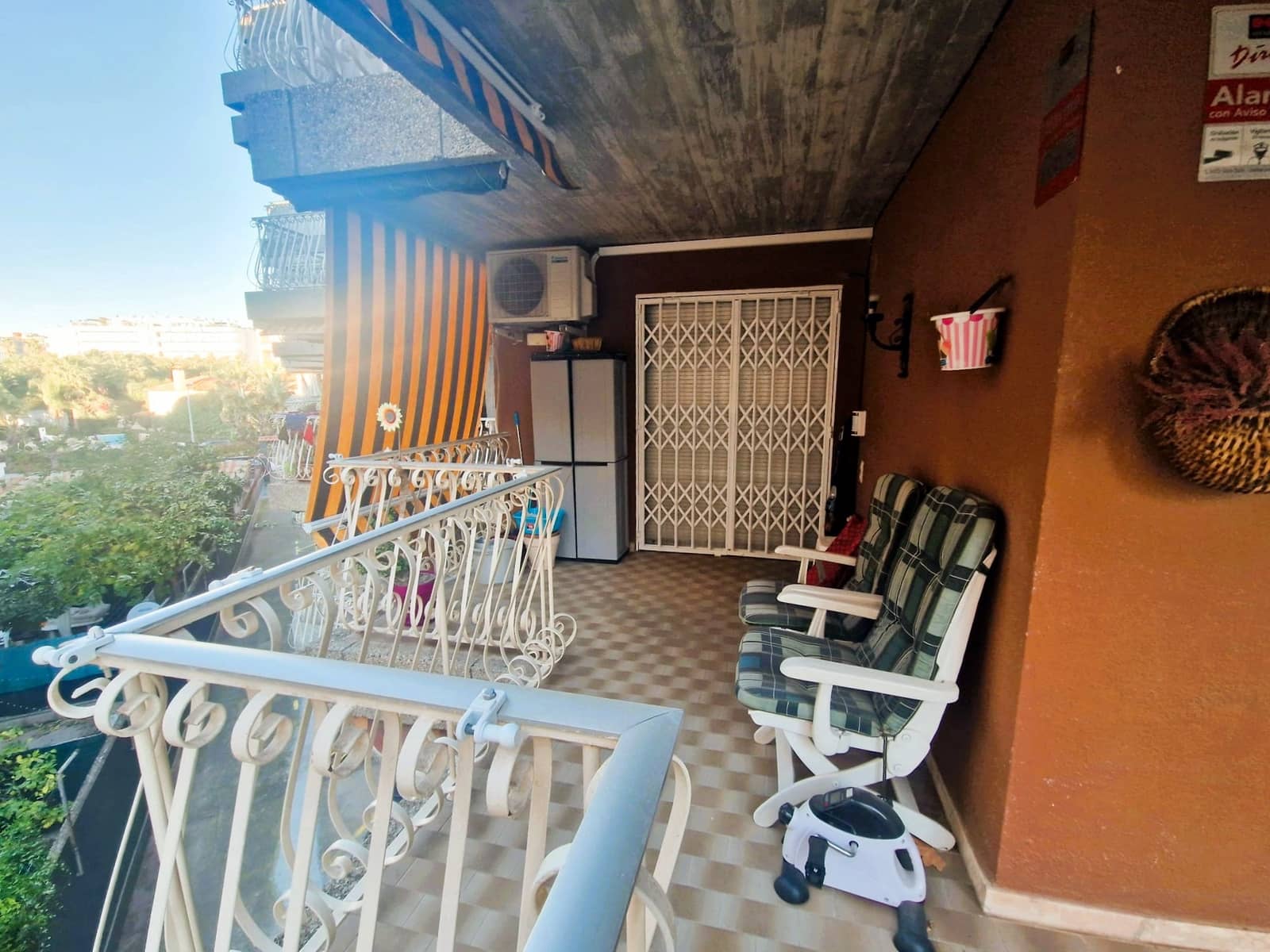 2 bedroom Apartment for sale in Salou with garage - € 195,000 (Ref: 9528725)