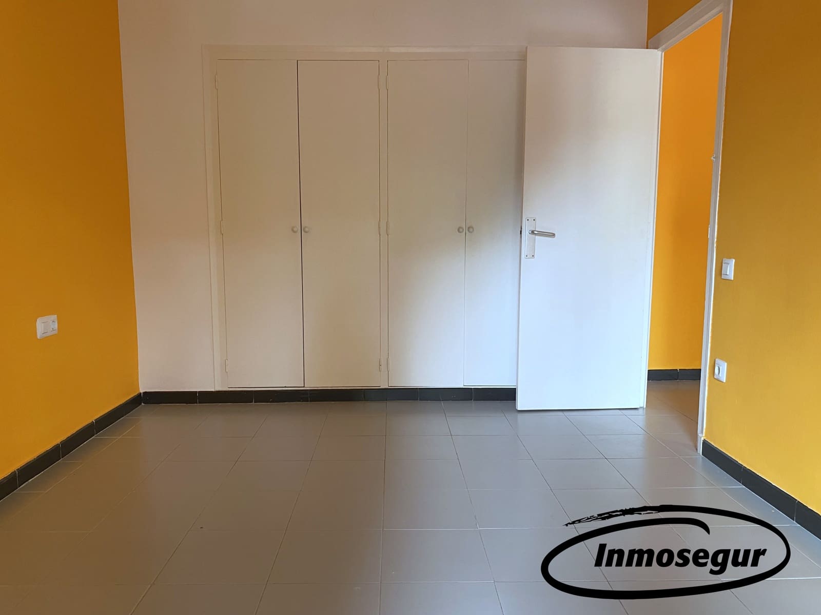 3 slaapkamer Appartement te koop in Salou - € 150.000 (Ref: 9628252)