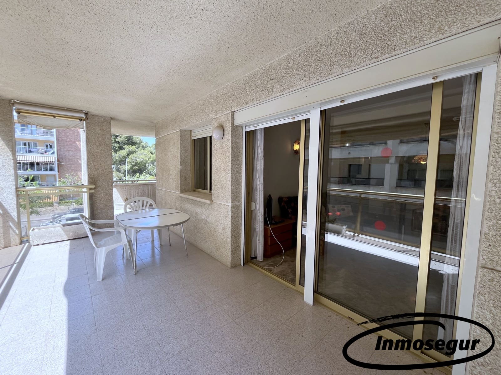 Piso de 2 habitaciones en Salou en venta con piscina - 215.000 € (Ref: 9799954)