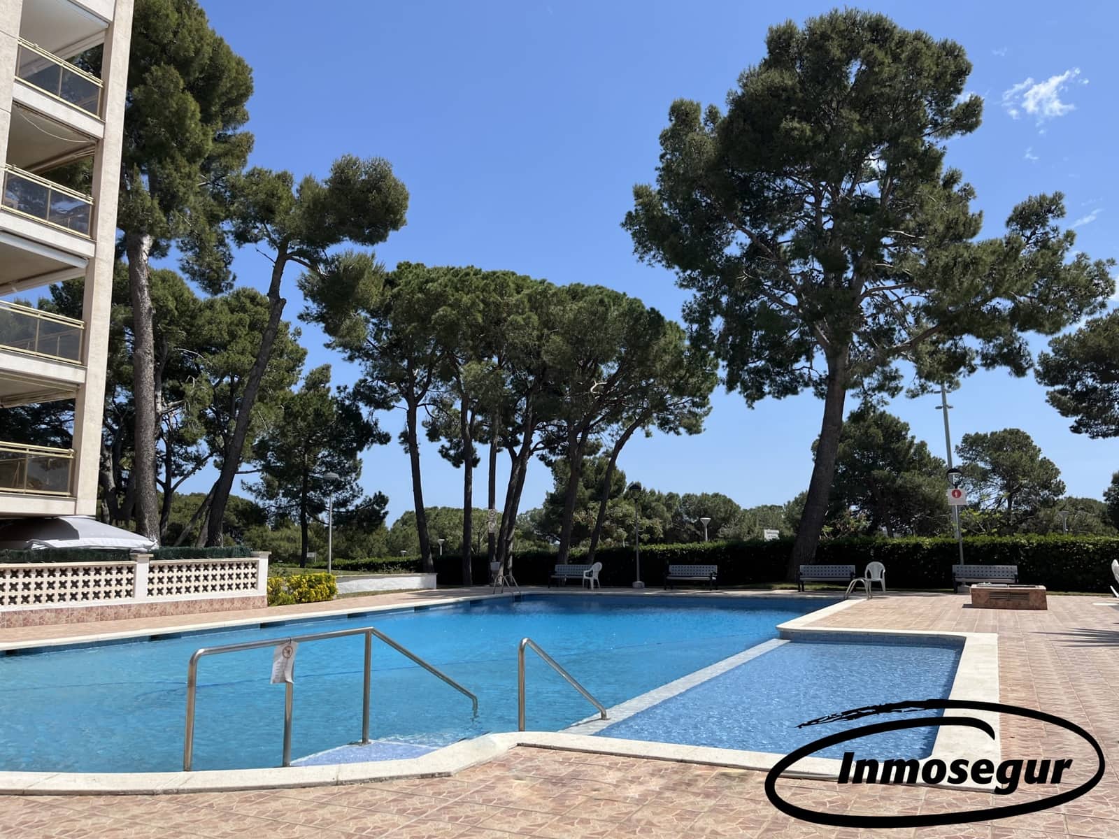 Piso de 2 habitaciones en Salou en venta con piscina - 215.000 € (Ref: 9799954)