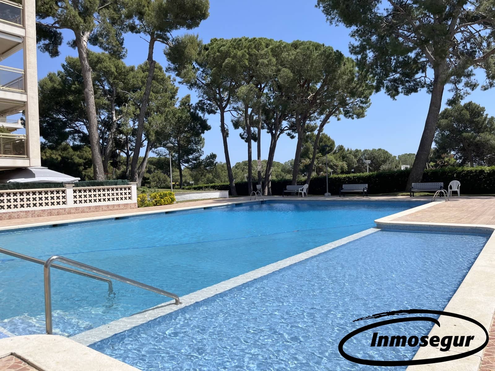 Piso de 2 habitaciones en Salou en venta con piscina - 215.000 € (Ref: 9799954)