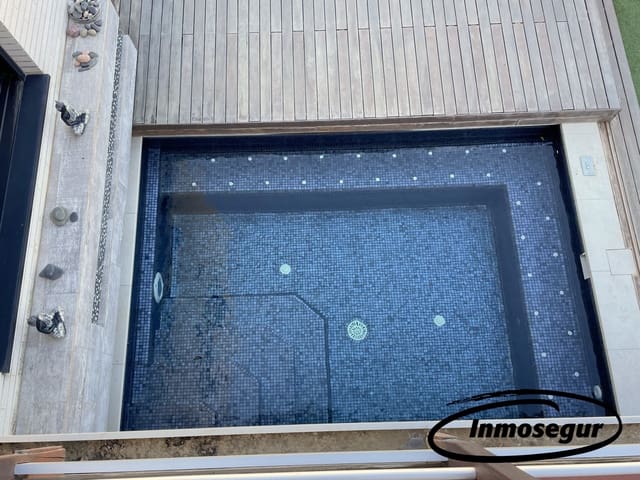 4 soveværelse Villa til salg i Cambrils med swimmingpool garage - € 545.000 (Ref: 9932378)