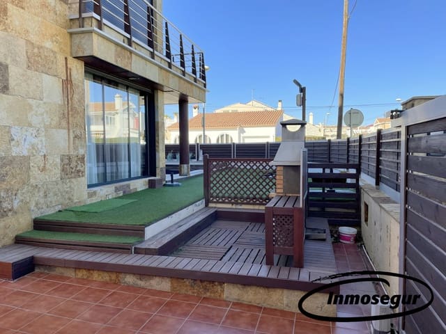 4 soveværelse Villa til salg i Cambrils med swimmingpool garage - € 545.000 (Ref: 9932378)